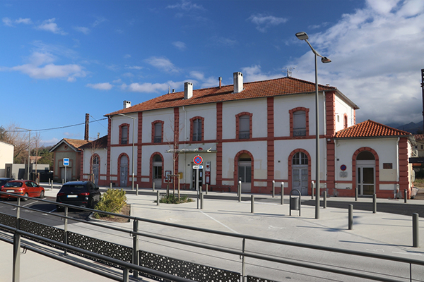 Gare de Prades (c) Deshayes Léonie (c) Communauté de communes Conflent Canigó ; (c) Inventaire général Région Occitanie