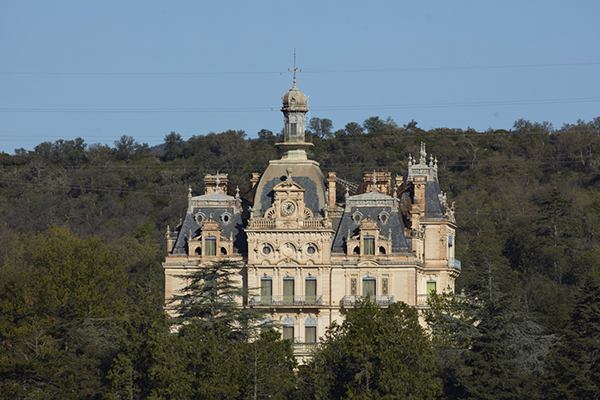 Domaine du château d'Aubiry (c) Marc Kérignard, Inventaire général Région Occitanie