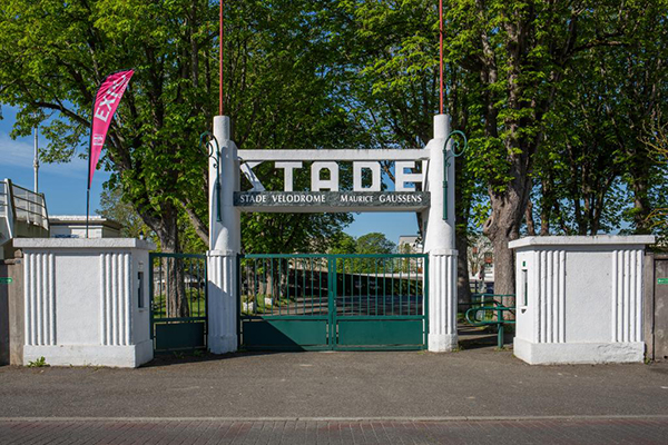 Stade (c) Pira Florian, Inventaire général Région Occitanie