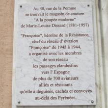 Plaque commémorative à la mémoire de Marie-Louise Dissard, héroïne de la Résistance.
