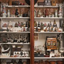 Vitrine de la collection d'archéologie, Institution Saint-Joseph, Rodez (12)