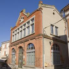 Halle puis hôtel de ville, aujourd'hui centre culturel, Venerque (31)