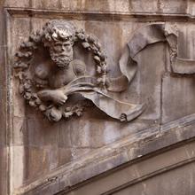Détail de la façade de l'hôtel de Bernuy, puis collège universitaire, actuellement lycée Pierre de Fermat (31)